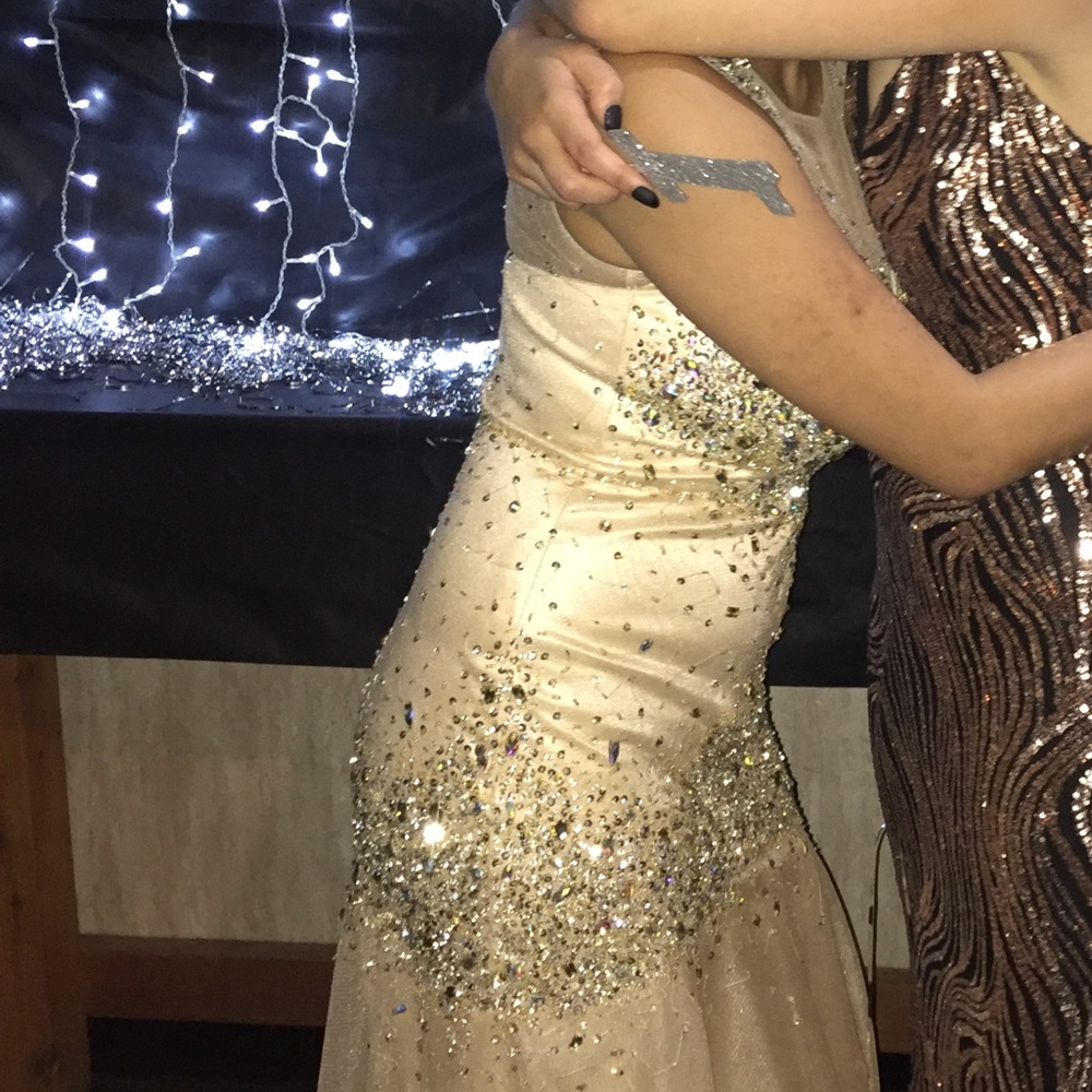 Prom dress - Picture 3 of 3